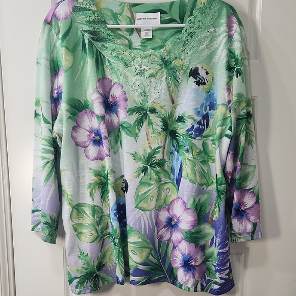 Alfred Dunner Tops - Alfred Dunner Green Floral Women's Top Long Sleeve XL
